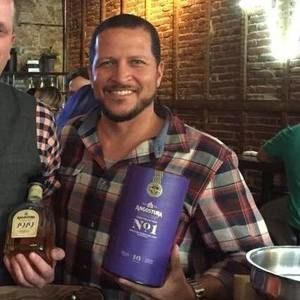 Meet your Posher, Eduardo